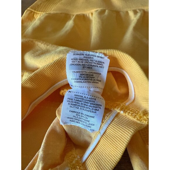 Gymshark Ladies Womens Small Gold Seamless Workout Shorts - Picture 7 of 13